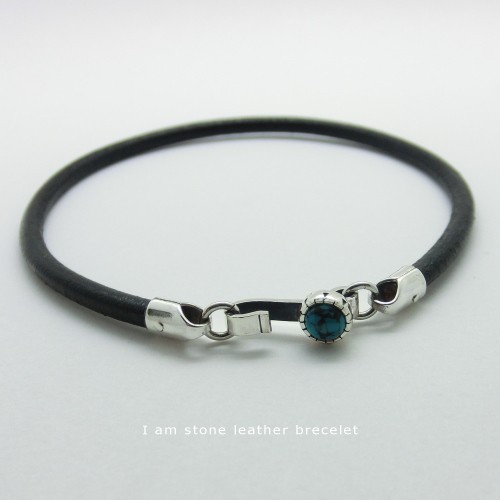 受注生産商品　ターコイズ　トルコ石　ブラックレザーブレスレット　IB0202t