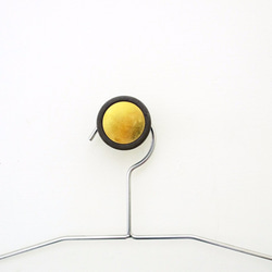 FENEN - Handcrafted black concrete knob / hook –Inlaid Brass 2枚目の画像