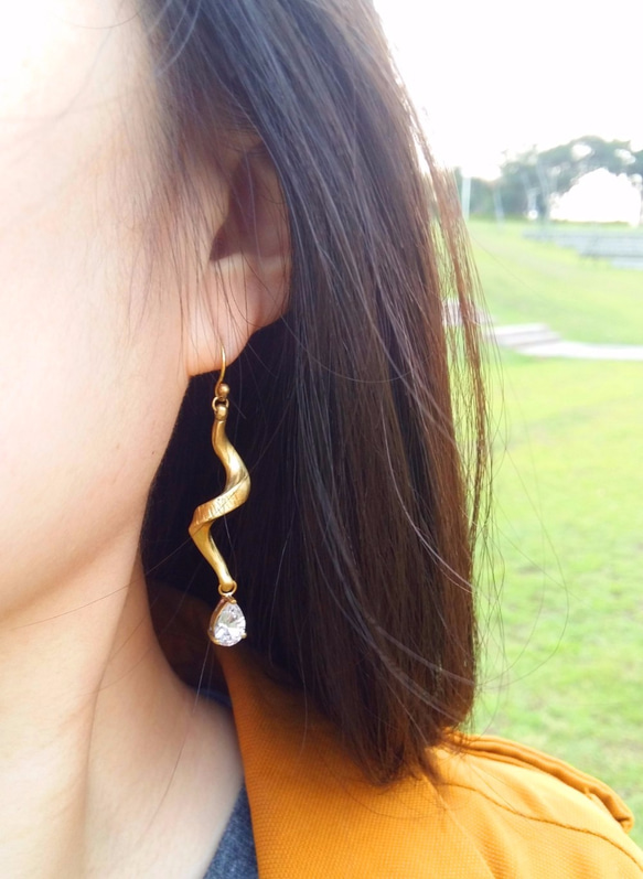 黃銅羚羊角鋯石耳環-手作/Brass-Handmade-Earrings 第6張的照片