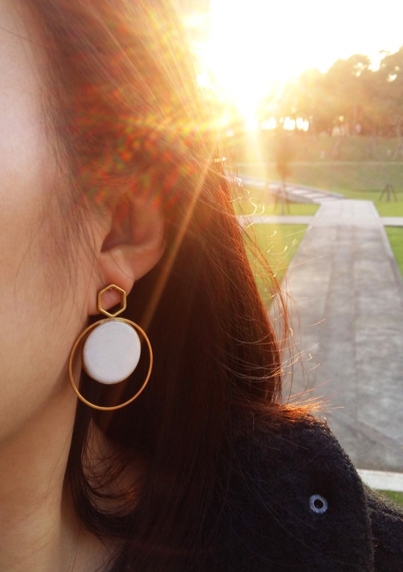 白色天然石幾何耳環-手作-黃銅-純銀耳針/Brass-Earrings 第6張的照片