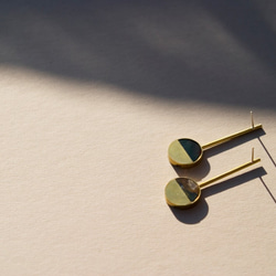 Geometric Stone Earrings/ Emerald Green - Handmade 2枚目の画像