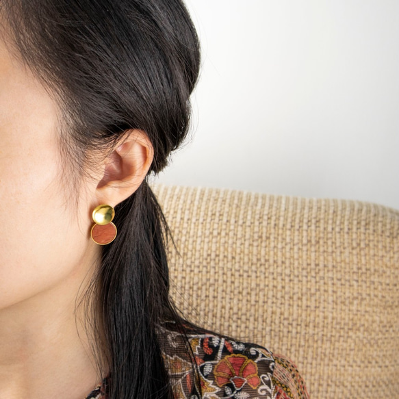 碗型天然石耳環-綠/橘 兩色-手作-黃銅-純銀耳針/Brass-Handmade-Earrings 第7張的照片
