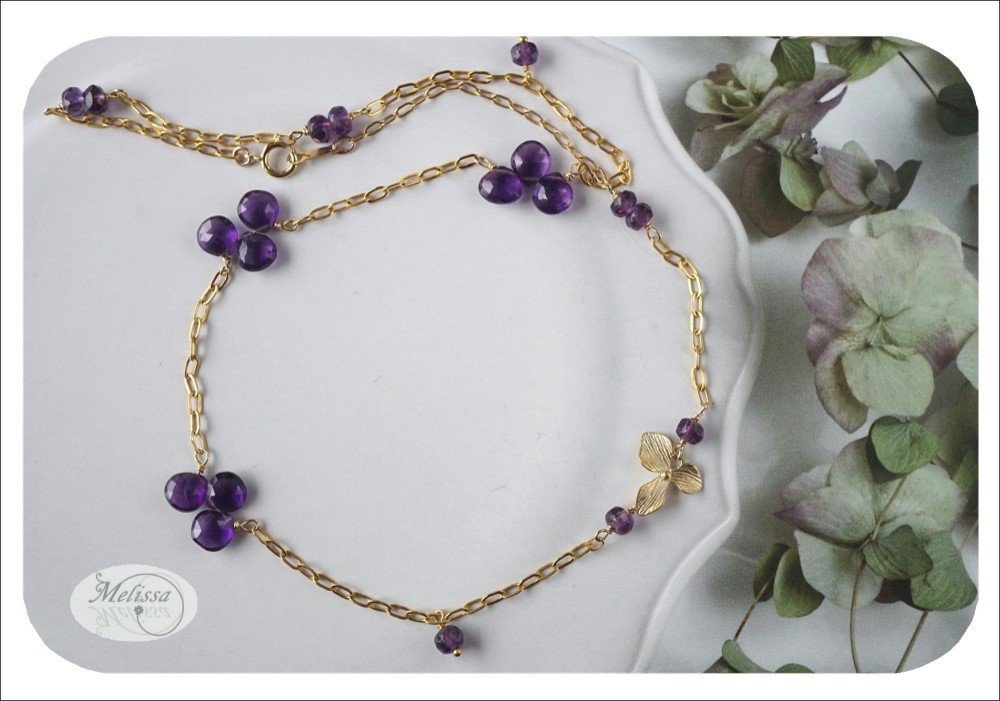 アメシストの小花のネックレス