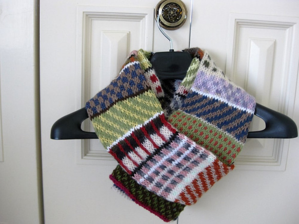 色々な色の毛糸で色々な編み方をしたマフラーNo5 マフラー orangeapple