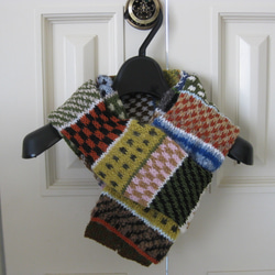 色々な色の色々な毛糸で編んだマフラーNo.２ 3枚目の画像