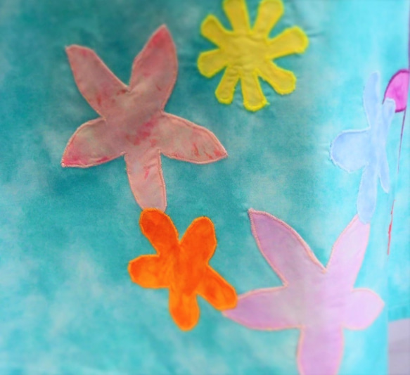 キッズハワイアンドレス『虹花』("Rainbow Flower")〈ライトオーシャン〉 4枚目の画像