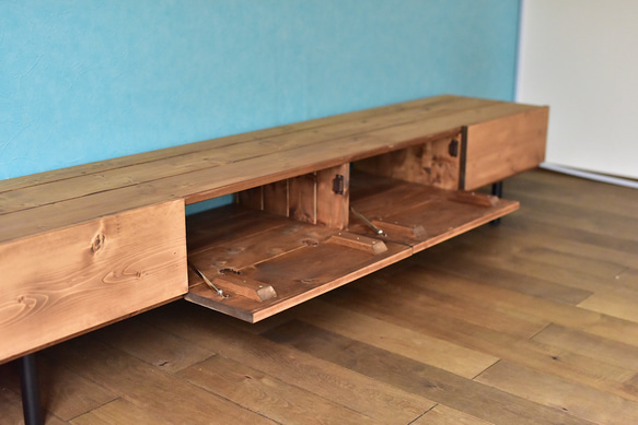 無垢】テレビボード　200㎝　ミディアムブラウン　鉄脚　無垢材　アイアン 5㎝ 横42 また