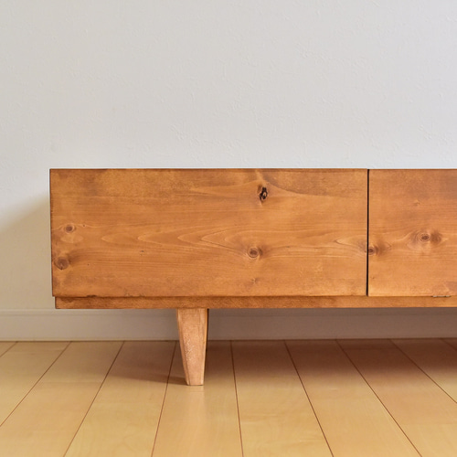 1台限定！直ぐに発送！】テレビボード200㎝ミディアムブラウン色　鉄脚　無垢材 無垢】テレビボード 200㎝ ミディアムブラウン 鉄脚 無垢材