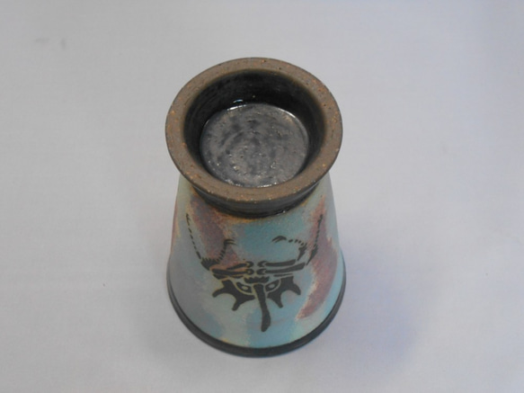 カブトムシカップ　ゴホンヅノカブト　（正面、白地に青・紫） 6枚目の画像