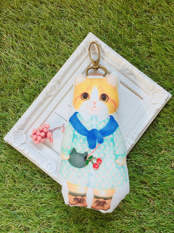 RUKURUKU/夢の国の子猫達　蓄光　オルゴナイトキーホルダー 4110QqSPCkL._AC_SS300_.jpg