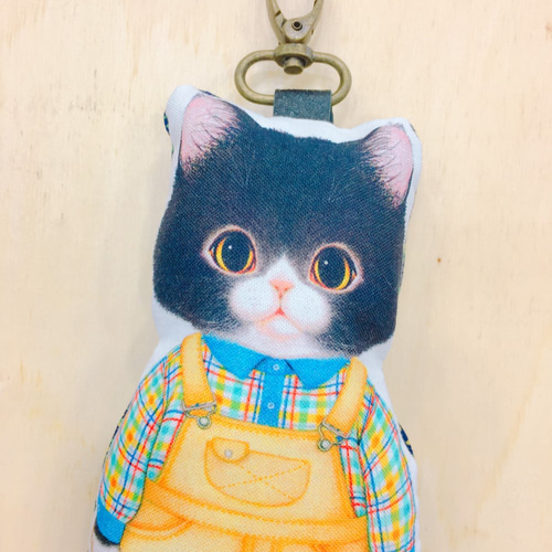 猫好きによるねこ好きのため』のふわふわキーホルダー いたずら