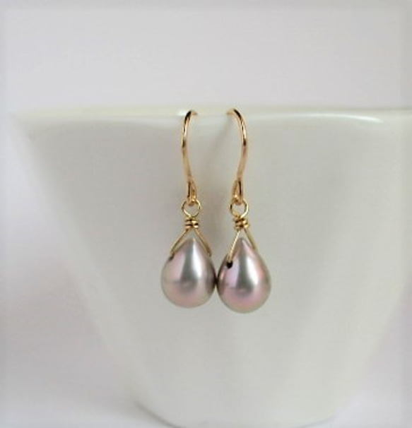 egg of pearl 14Kgf pierced earrings 第3張的照片