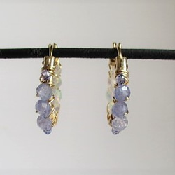 14Kgf hoop pierced earrings with tnzanite ＆ opal 第2張的照片