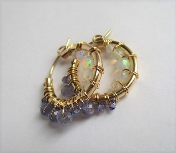 14Kgf hoop pierced earrings with tnzanite ＆ opal 第5張的照片