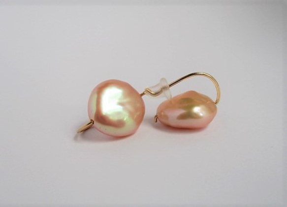桃子淡水珍珠硬幣耳環14Kgf 第5張的照片