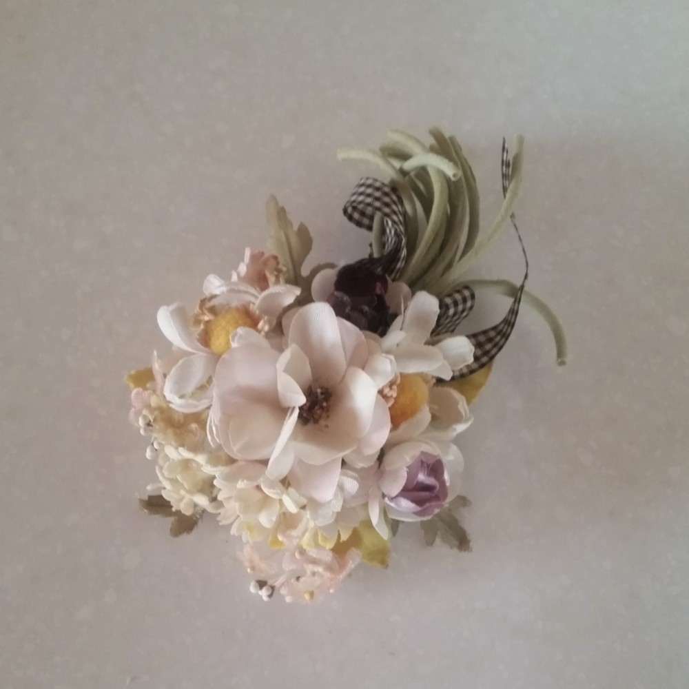 チェックリボンの小花コサージュ（手染）87-11４