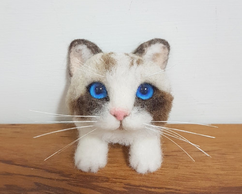 羊毛フェルト 猫 ハンドメイド チョコぷりん 優美な髪]羊毛フェルト布猫ピン ブローチ G.H羊毛氈創作 通販 5187597