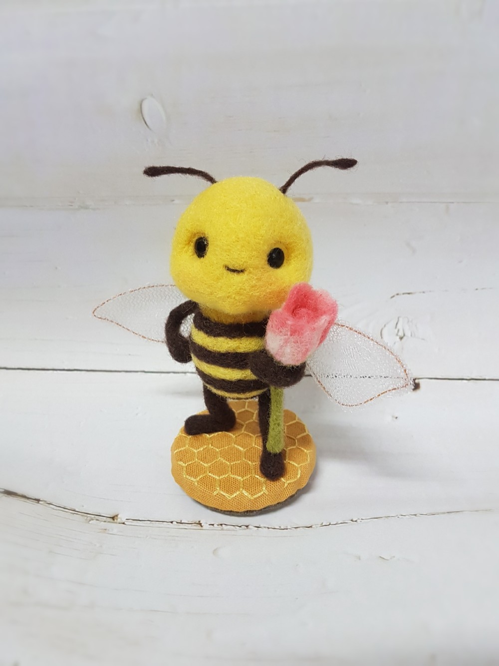 蜂の女の子フェルト人形 約38cm マグカップセット ドット