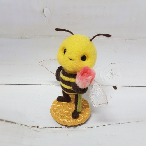 優雅な髪の毛]ウールフェルトロマンチックな蜂の装飾品 羊毛フェルト