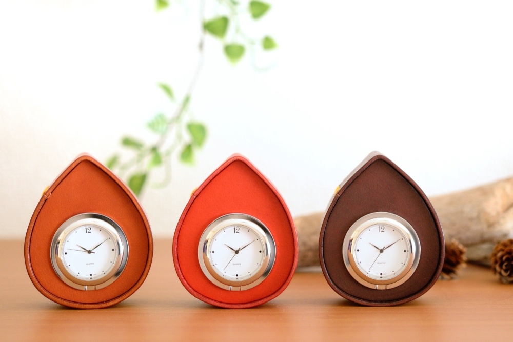 革のゆらゆらおき時計　ブラッドオレンジ　受注生産