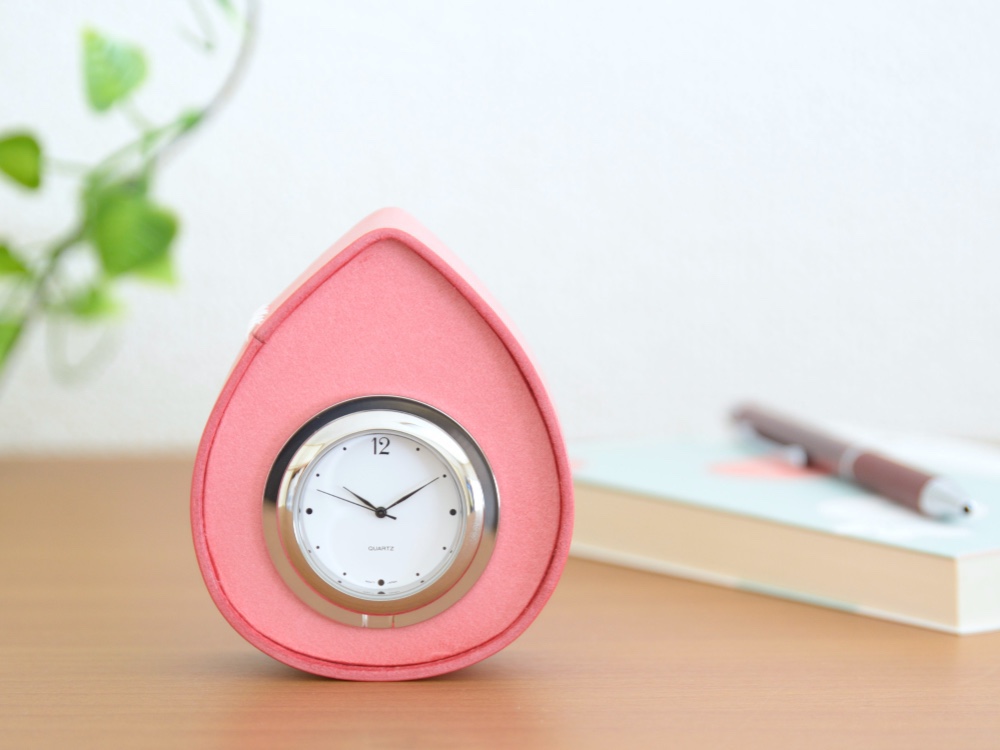 ⭐️再販記念セール中⭐️革のゆらゆらおき時計　さくらピンク　受注生産