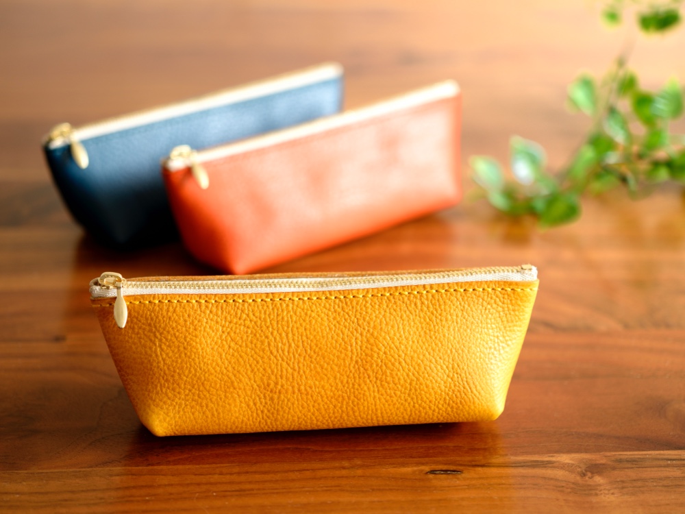 シンプルな本革ペンケース　イエロー　受注生産