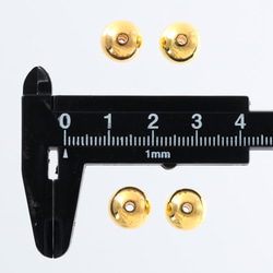 送料無料　ビーズ　10mm　ゴールド　丸　大きめ　プラ製　100個　セット　両穴　軽い　ビーズパーツ　AP2026 4枚目の画像