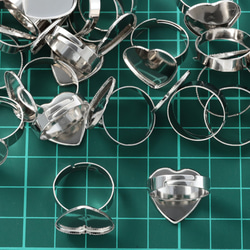 送料無料　リングパーツ　指輪　シルバー　ミール皿　ハート　台座付き　20個　リング　金具　AP2048 5枚目の画像