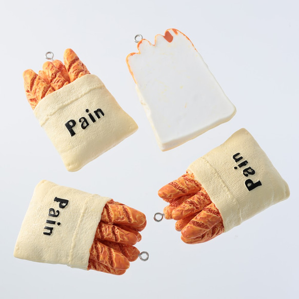 送料無料　キーホルダー　チャーム　パーツ　パン　4個　カン付き　食品サンプル　ストラップ　ハンドメイド　AP2106 1枚目の画像