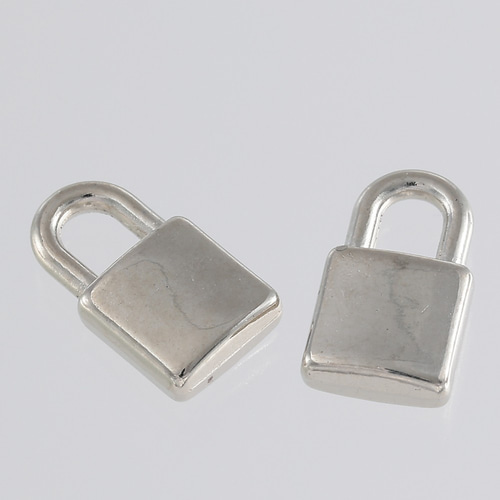 チャーム パーツ シルバー 南京錠 アンティーク 40個 プラ製 カン付き