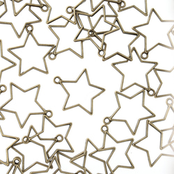 レジン　枠　星　アンティーク　40個　金古美　カン付き　空枠　フレーム　スター　チャーム　パーツ　AP2746 1枚目の画像