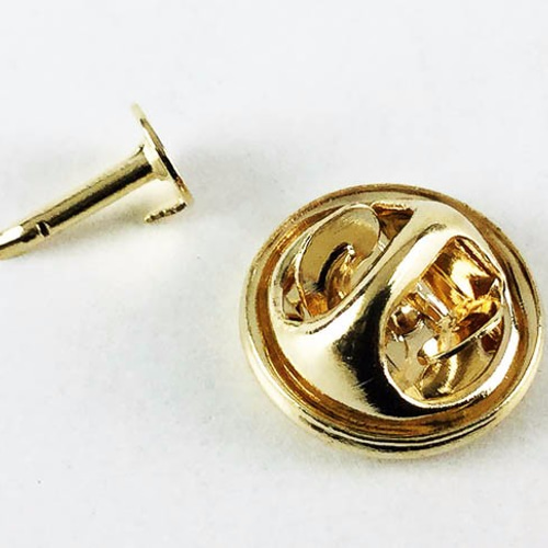 送料無料 蝶 タック ゴールド 100個 キャッチ 付き ピンズ タックピン