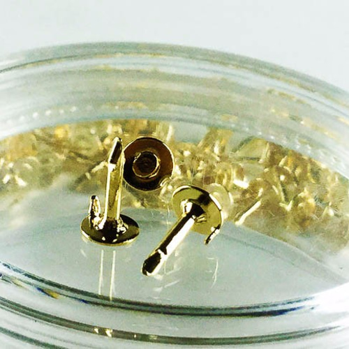 送料無料 ピンバッジ 針 ゴールド 100個 全長8mm 皿径4mm 針太さ