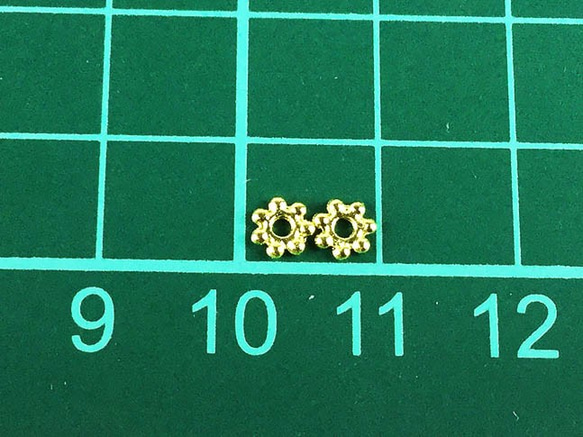 送料無料　ロンデル　ゴールド　100個　約4.5mm　スペーサー　チャーム　雪の結晶　レジン　アクセサリー　AP0334 5枚目の画像