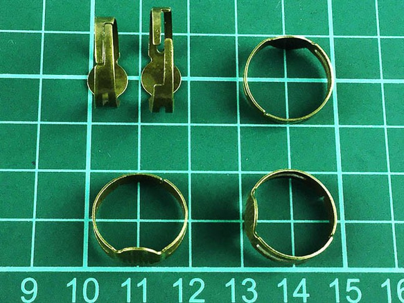 送料無料　リング パーツ　指輪　8mm台座付き　金古美　アンティーク ゴールド　50個　サイズフリー　AP0341 6枚目の画像