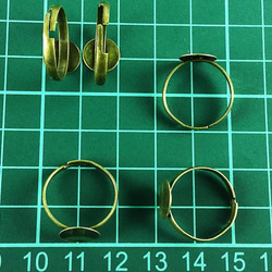 送料無料　リング パーツ　指輪　10mm台座付き　金古美　アンティーク ゴールド　50個　サイズフリー　AP0342 6枚目の画像