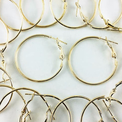 送料無料　フープピアス　パーツ　ゴールド　KC金　20個　10ﾍﾟｱ　輪サイズ30mm　バネ式　ピアス　（AP0352） 1枚目の画像