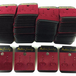 送料無料　ピアス　台紙　ブラック　100枚　50mmｘ40mm　黒　ベロア　赤　レッド　イヤリング　台紙　AP0387 1枚目の画像