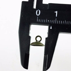 送料無料　ガラスドーム　キャップ　8mm　金古美　20個　カン付き　金具　ハンドメイドパーツ　 （AP0390） 3枚目の画像