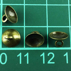 送料無料　ガラスドーム　キャップ　8mm　金古美　20個　カン付き　金具　ハンドメイドパーツ　 （AP0390） 6枚目の画像