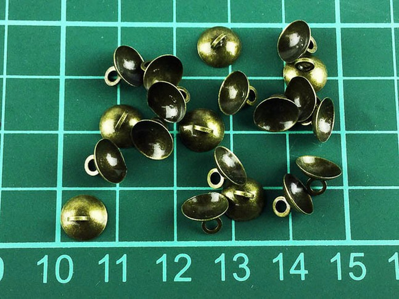 送料無料　ガラスドーム　キャップ　8mm　金古美　20個　カン付き　金具　ハンドメイドパーツ　 （AP0390） 7枚目の画像