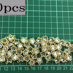 送料無料　チャーム　50個　ゴールド　フラワー　アクセサリーパーツ　花　ネックレス　ピアス　イヤリング　AP0257 5枚目の画像