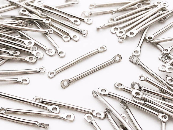 送料無料　メタルスティック　20mm　100個　両カン付き　シルバー　チャーム　ピアス　イヤリング　パーツ　AP0498 1枚目の画像