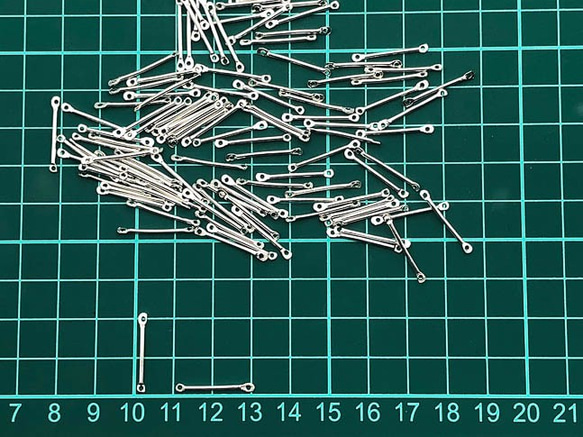 送料無料　メタルスティック　20mm　100個　両カン付き　シルバー　チャーム　ピアス　イヤリング　パーツ　AP0498 5枚目の画像