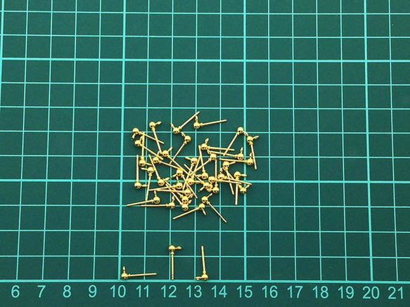 送料無料　ピアス パーツ　ゴールド　40個　3mm　丸玉　カン 付き　 ポストピアス アクセサリー AP0637 7枚目の画像