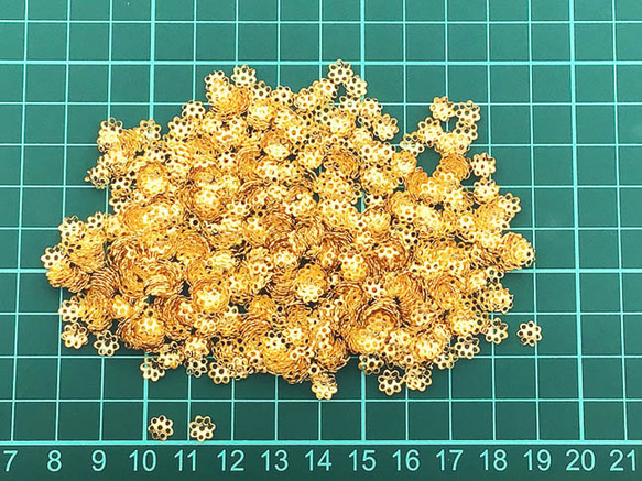 送料無料　ビーズキャップ　6mm　ゴールド　座金　花座　1000個　ビーズカバー　アクセサリー　パーツ　AP0820 4枚目の画像