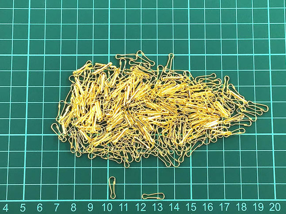 送料無料　板ナスカン　ゴールド　300個　13mmx4mm　ナスカン　ミニ　アクセサリー　パーツ　金具　(AP0849) 6枚目の画像