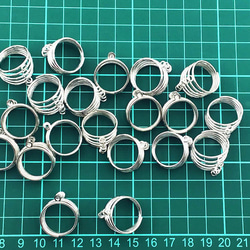 送料無料　リングパーツ　指輪　シルバー　20個　5連カン付き　シルバー　ハンドメイドパーツ　AP1022 7枚目の画像