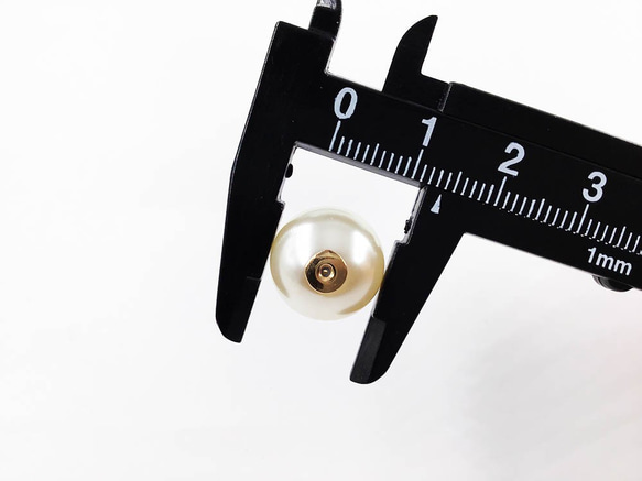 送料無料　パールキャッチ　プラ　14mm　20個　ホワイト　ピアスキャッチ　ピアス金具　アクセサリー　AP1074 4枚目の画像