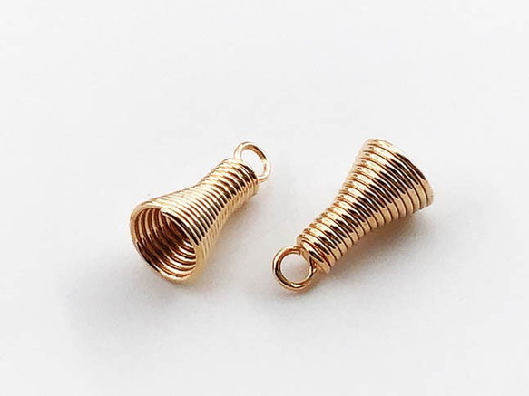 送料無料　ビーズキャップ等に　ゴールド　KC金　カン付き　スペーサー　コイル　貫通　キャップ　アクセサリー　AP1181 2枚目の画像